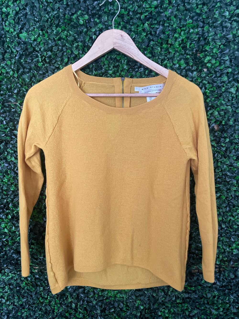 Max Studio blouse Soft Mustard Sweater Blouse Size L Wool